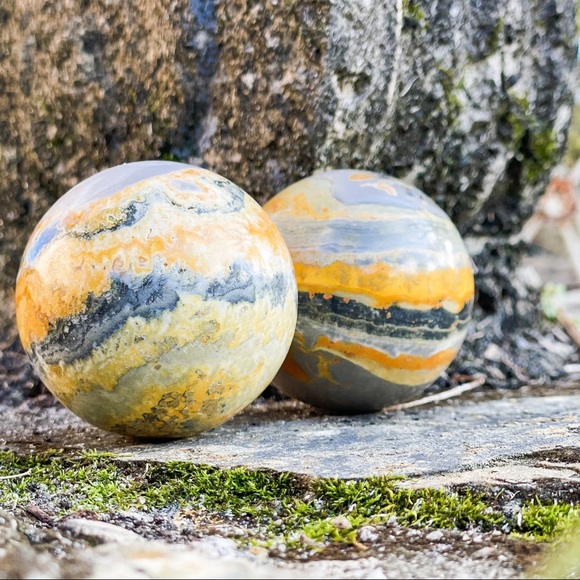 Bumble Bee Jasper 51 mm Sphere Orb mineral Decor - Picture 7 of 7